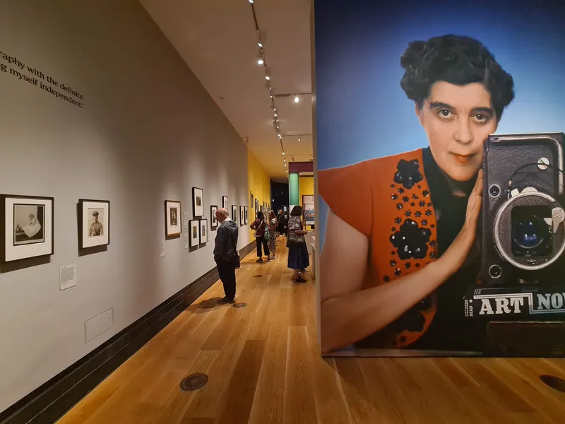 Vibrant and Innovative: Yevonde's Genius in the World of Color Photography