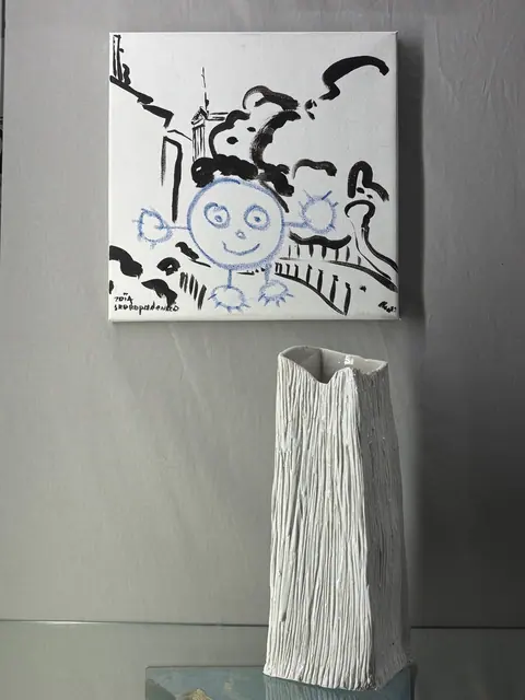 Vase. By Ania Pavis Guillaume – image 2